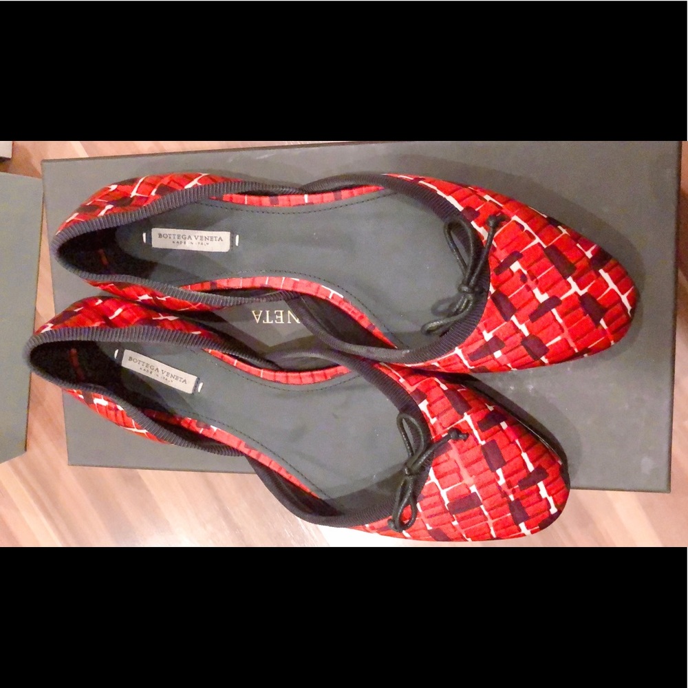 BNIB Bottega Veneta ballet flats in size 37.5